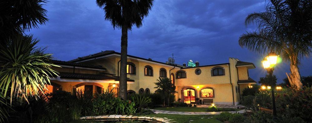 La Locanda Del Cavaliere Borgo Montello Εξωτερικό φωτογραφία